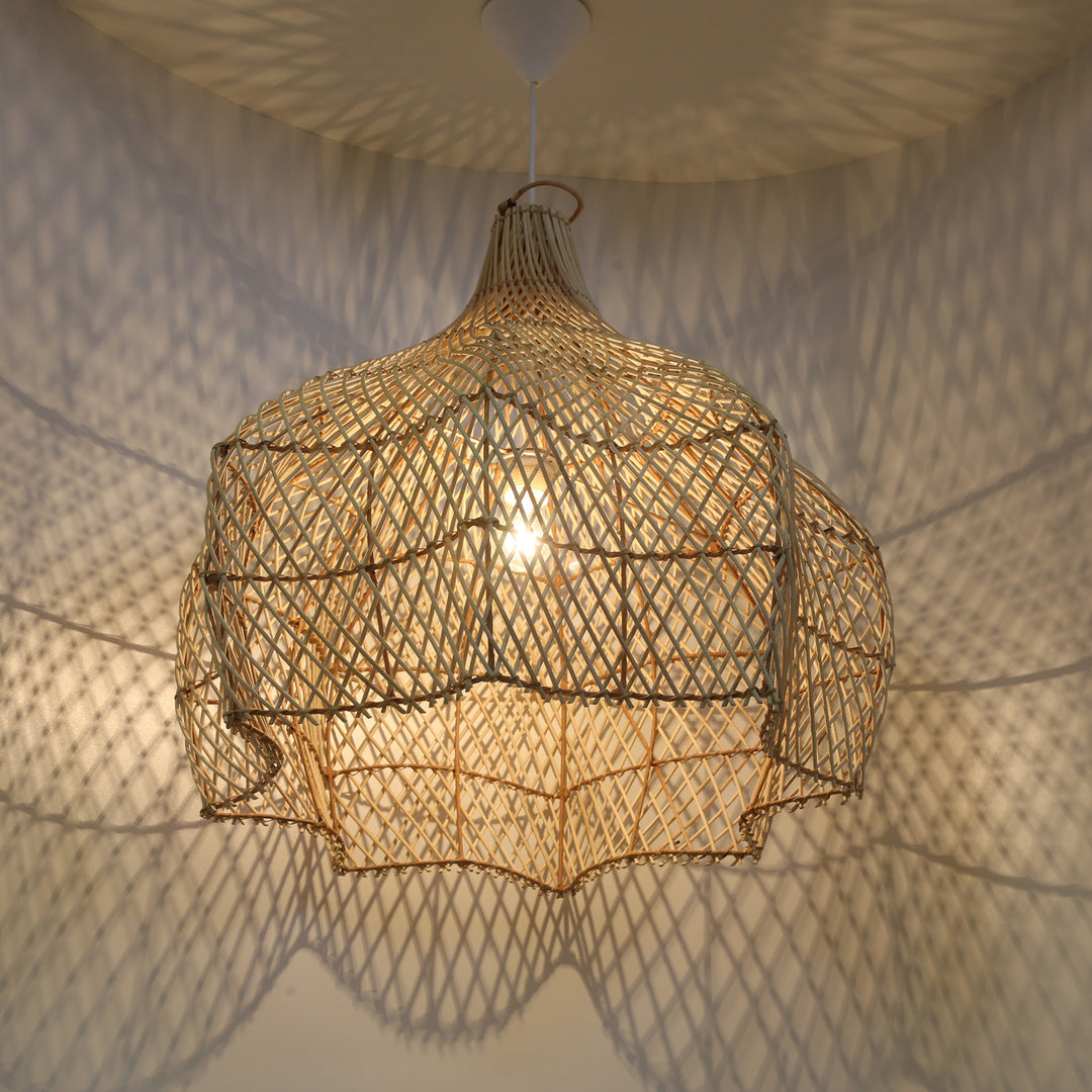 Lampe en rotin Manohara