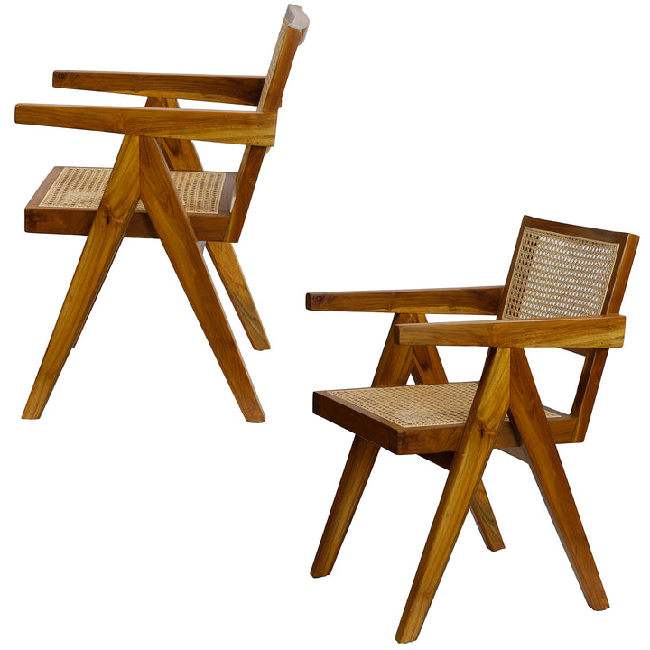 Deux vues du fauteuil viennois en osier marron teck, fabriqué à la main en bois massif avec assise en rotin