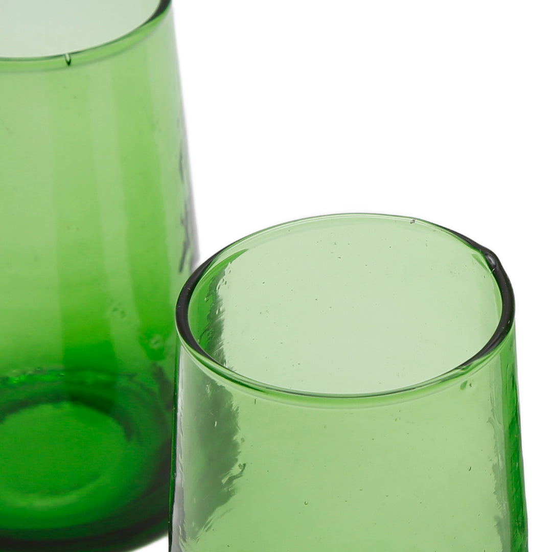 Green glass for serving layered latte macchiato - stylish and functional in everyday life
