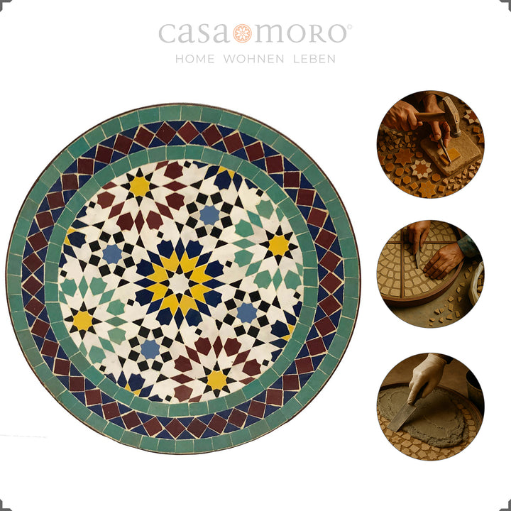 Table en mosaïque faite à la main avec une palette de couleurs harmonieuse dans des tons de vert - orientale et moderne à la fois